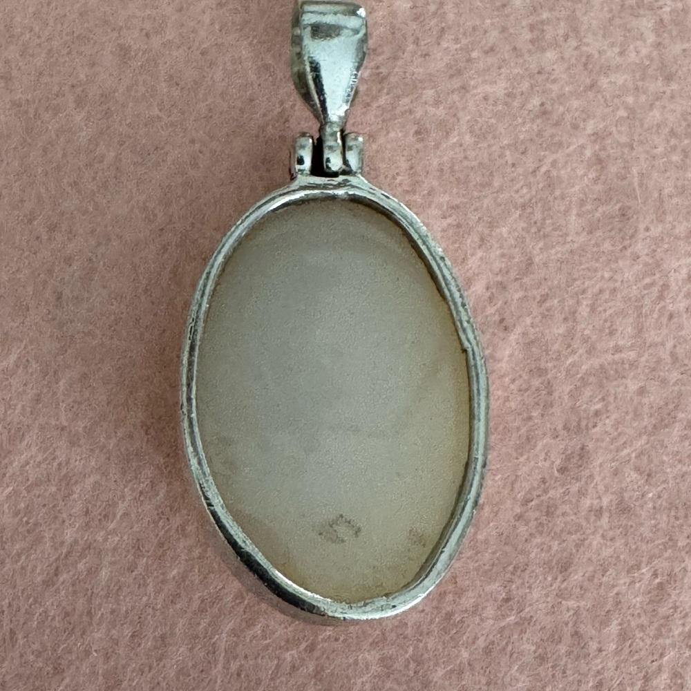 Elegant Large Pearl White Druzy Quartz in 925 Silver Pendant 1.5” - Picture 2 of 3